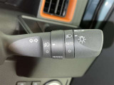 【オートライト】車外の明るさに応じて自動的にライトの点灯・消灯をしてくれます