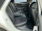 セカンドシートです!!ベンチシートになってますので、お二人の乗車ですとゆったり座って頂けますよ!!