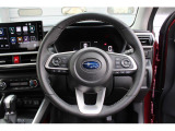あなたと車をしっかりと繋げるステアリングホイール