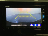 バックでの車庫入れも安心です! リアカメラが付いているバックモニター付のナビを装備しております。操作線もついており距離感も画面から確認できます。