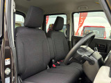 しっかりとした造りのシートで運転も快適に♪