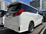 LEDテールライトです。省電力、高輝度のLEDは明るく照らすので夜間運転時の視認性を高めます。スタイリッシュな見た目で細かいところもこだわりたいあなたに!