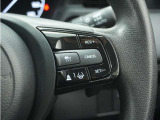 ◆アダプティブクルーズコントロール◆予め設定した車速内でクルマが自動的に加減速。前走車との適切な車間距離を維持しながら追従走行します。【LKAS】車線維持支援システムでステアリング操作を支援。