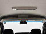 【オーバーヘッドシェルフ】頭上空間を有効活用!手の届く場所にティッシュやファイルなどを収納できます♪