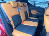 大人でもゆったりとくつろげる車内空間を実現しました。