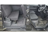 写真を見て気になった方、お気軽にお電話ください!TEL:0078-6003-001456(携帯:080-9426-0071)当店の他の在庫も、是非ご確認ください!https://www.carsensor.net/shop/niigata/324470001/stocklist/
