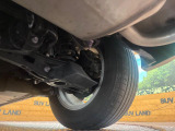 お車を安心してお乗りいただく為には、足回りの定期点検が欠かせません。サービスサポート(有償保証)では無料点検もご提供しており、安心のカーライフをお過ごしいただけるサポート体制が整っています。