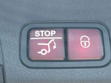 スタッフ全員が自動車保険の資格を保有しており、万が一の事故の際のサポート体制を整えております。メルセデス・ベンツ自動車保険プログラムをご用意しております。無料証券診断を行います!