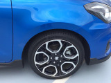 車の外観スタイルアップするならアルミは基本装備です。