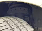 お車を安心してお乗りいただく為には、足回りの定期点検が欠かせません。サービスサポート(有償保証)では無料点検もご提供しており、安心のカーライフをお過ごしいただけるサポート体制が整っています。