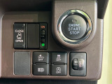 【パワースライドドア】スマートキーや運転席のスイッチでスライドドアの開閉が可能♪電動だから力を入れてドアを開ける必要が無く、小さいお子様でも、重い荷物を持っている時もラクに開け閉めできます♪