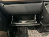 収納スペースもたくさん有ります☆車検証や小物類などすっきり収納♪