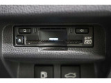 ETC機能に加え、渋滞回避支援や安全運転支援のサービスが受けられるETC2.0を装備!