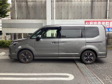 こちらのおクルマはメーカー保証期間内ですので新車一般保証特別保証を継承いたします(一般保証は新車登録月から3年間または走行60000kmまで、特別保証は新車登録月から5年間または100000kmまで)