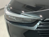 LEDヘッドライトは、点灯の瞬間から最大光量を発揮し、突然暗くなるトンネルなどでの安定感を高めます。