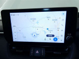 【ディスプレイオーディオ】・・・大型ディスプレイに各種オーディオ機能(AM/FMチューナー、Bluetooth対応)とスマートフォン連携機能を搭載。
