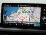 ナビゲーションを装備。多彩な機能で快適ドライブをアシスト。オーディオ機能も充実していますね。