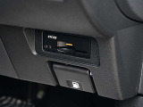 ビルトイン側ETC2.0ユニット装備で高速道路の利用もラクラク