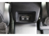 充電用USB装備しています。