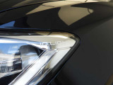 ☆『LEDマトリックスヘッドライト&rdquo;IQ.LIGHT&rdquo;』:フロントカメラで対向車・先行車を検知しマトリックスモジュールに搭載されたLEDを個別に制御する事で幻惑を最小限、照射エリアを最大限に確保☆