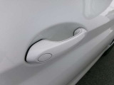 営業スタッフ全員で頑張って仕上げしております。お問合せお待ちしております!