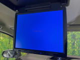 【フリップダウンモニター】大画面モニターで後席でもエンタメをお楽しみいただけます。小さなお子様にも大人気の装備です♪
