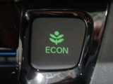 エンジン、エアコンなどを制御し低燃費な『ECONモード』に、また走りを楽しみたいとき、空調など快適性を重視したいときにはスイッチOFFで通常モードに切り替えができます!