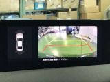 駐車支援システム付。検知表示とブザーで車庫入れや縦列駐車をサポートします。