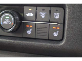 シートヒーター装備付き車!!座席に埋め込まれた電熱線によりシートを暖めることが出来る装備で、温められたシートは、寒い冬には最適です!!