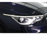 LEDヘッドライト+LEDテールランプ付き。高い視認性を確保しながら、消費電力の少なさと長寿命を実現させた次世代のライトです。