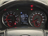 【メーターまわり】ドライバーから見やすい位置にあって安全運転に寄与します。マルチインフォメーションディスプレイでは、クルマに関する情報の確認はもちろん、各種安全機能・装備のON/OFFも設定可能。