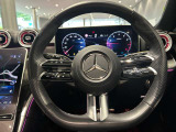 握りやすいハンドルの形状をしておりますので、お客様の運転をサポートしてくれます!