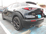 お買い上げの車両は弊社のサービス工場にて整備します。(大磯店は陸運局の指定工場です。)
