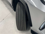 タイヤサイズは225/60R18!残り溝は5ミリ程度です!