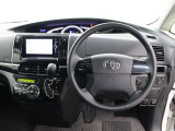 運転席廻りです。