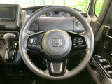【ステアリングスイッチ】運転中、前方から目線をそらすことなく、オーディオ等の操作が可能な便利機能!安心&快適なドライブを演出してくれます♪