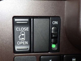 片側電動スライドドアで狭い所でも乗り降り楽々です!