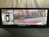 360度モニターは、4つのカメラによる前後左右・俯瞰映像でドライバーからは見えない領域の危険認知をサポート!全周囲の死角を減らし、狭い駐車場や幅寄せ、T字路の進入などの運転の安心感を高めます!