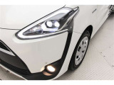 LEDヘッドライトです。デザイン性がよくとても明るいので、夜間の走行や悪天候でも安心です。しかも長寿命!
