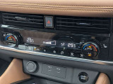 オートエアコンで温度を設定するだけで快適な車内環境を維持することができます!