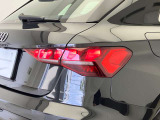 洗練されたデザインのLEDテールランプ