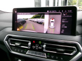 高画質の全周囲カメラが付いております。コーナーセンサーと併せてご利用いただくと駐車も楽々