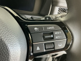 【アダプティブ・クルーズ・コントロール】予め設定した車速内でクルマが自動的に加減速。 前走車との適切な車間距離を維持しながら追従走行し、高速道路でのドライバーの疲労を軽減してくれる嬉しい機能付♪