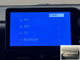 Bluetooth対応、CD/DVD再生機能付き。お好きな音楽を聴きながらのドライブは楽しいですよね〜♪
