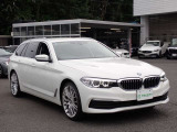 BMW在庫保有台数常時100台以上!ご来店の際はBMW本店(厚木市下荻野140-1)にご来店ください!弊社自慢の全天候型ショールーム!BMW在庫保有台数常時100台以上ございます!