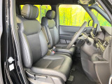 運転席シート廻りは使用感も少なく、良好な状態となっています。丁寧に使われていたことがよくわかりますね。