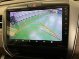 ガイドライン付きバックモニターで車庫入れも安心。知らない道でも安心して楽しくお出かけができます