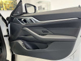 【ご納車後について】遠方のお客様はお住まいのエリアのBMWサービス工場にてメンテナンスを受けて頂けます。現地BMWへのお取次ぎなどもさせて頂きますのでご安心下さい。