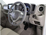 見通しのよいすっきりとした視界で、誰でも運転しやすいです。運転のしやすさは疲れにくさにも繋がりますよ♪