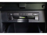 ボイスタイプのETC搭載。高速道路出入口もスマートに通過! 今やマストアイテムですね。納車前には使用できるようにセットアップをさせていただきます。ETCカードの取扱もしておりますのでご相談ください。